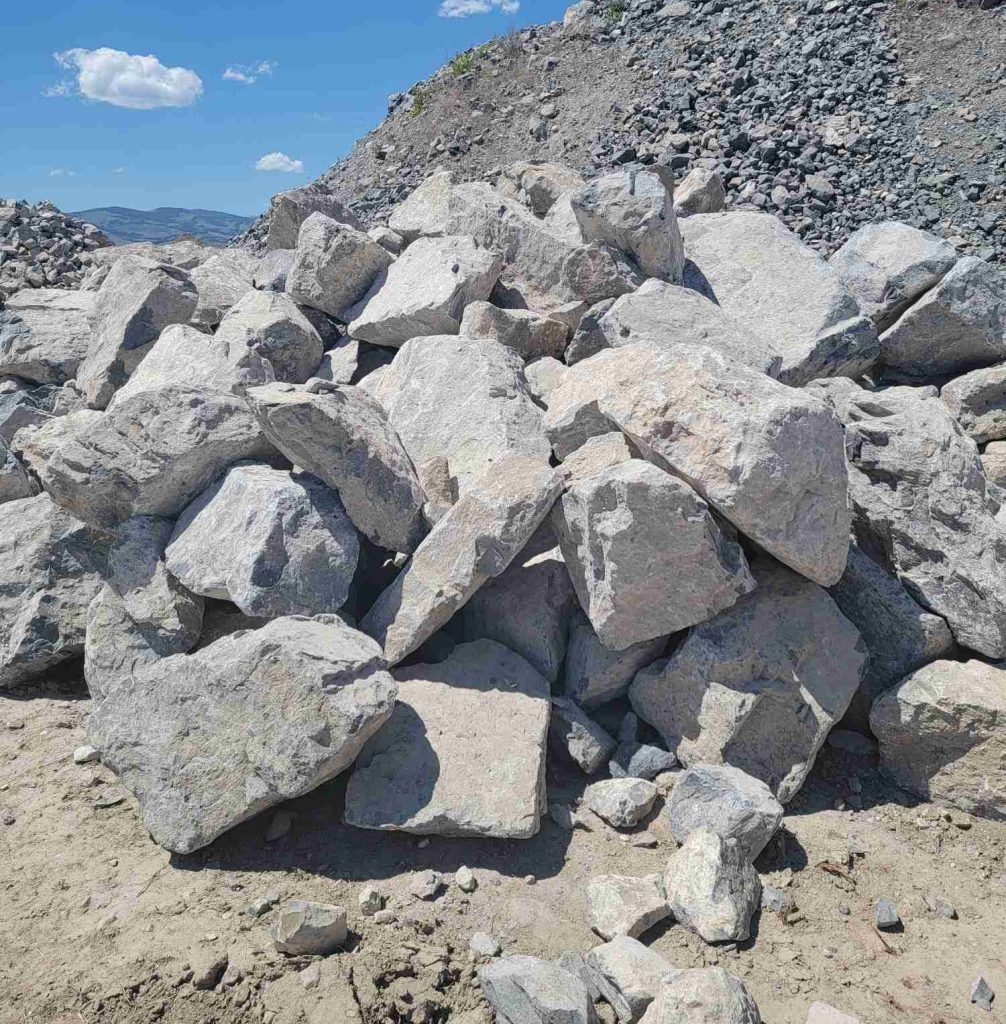 Bland Rocks Montana Frontier Flagstone | Boulders | Gravel | Rocks